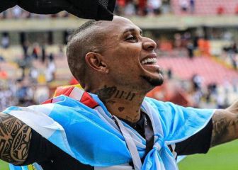 Arley se queda en La Victoria