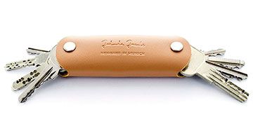 Este llavero de cuero tiene espacio para 12 llaves