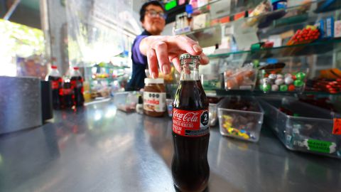 ¿Los edulcorantes engordan? Qué sabemos hoy de los endulzantes sin calorías