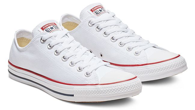 Tenemos las zapatillas Converse blancas de caña baja desde 34,99 euros