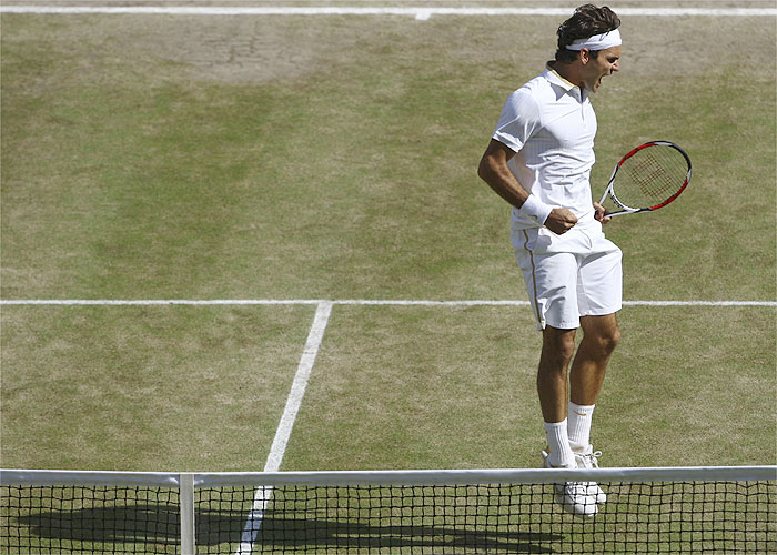 Federer recupera el dominio en su  jardín y supera el 'récord' de Sampras