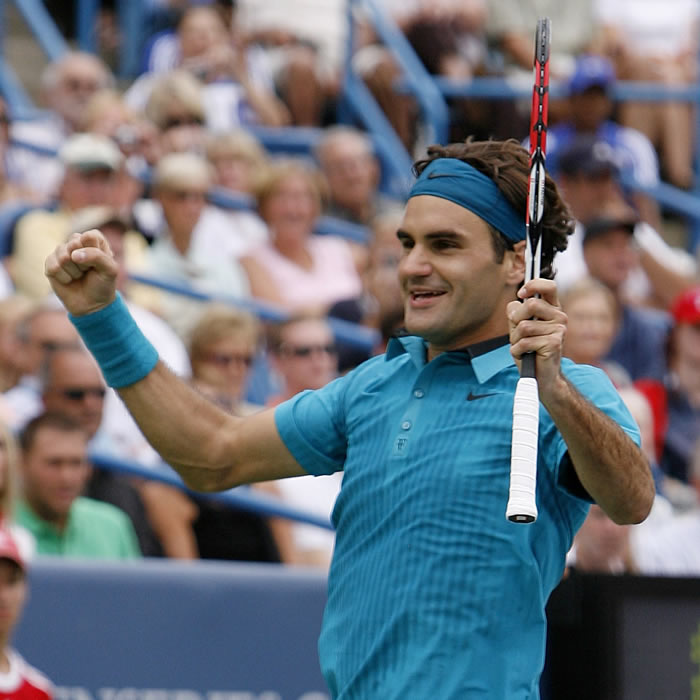 Federer tumba a Djokovic y amenaza también el récord de Agassi
