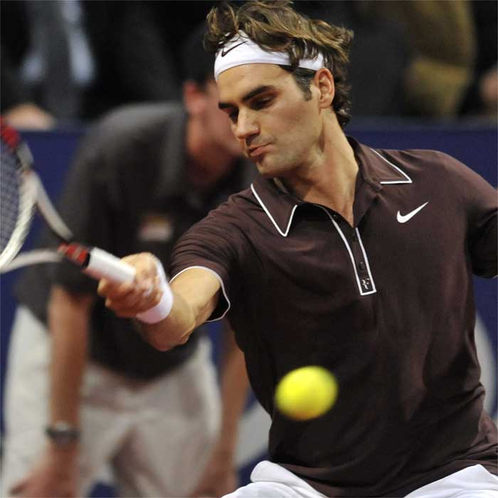 Federer contra Chiudinelli y Djokovic ante Stepanek en semifinales