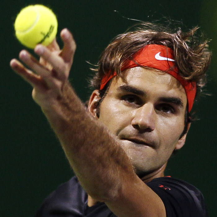 Federer y Tsonga cumplen pronósticos y ganan en Doha