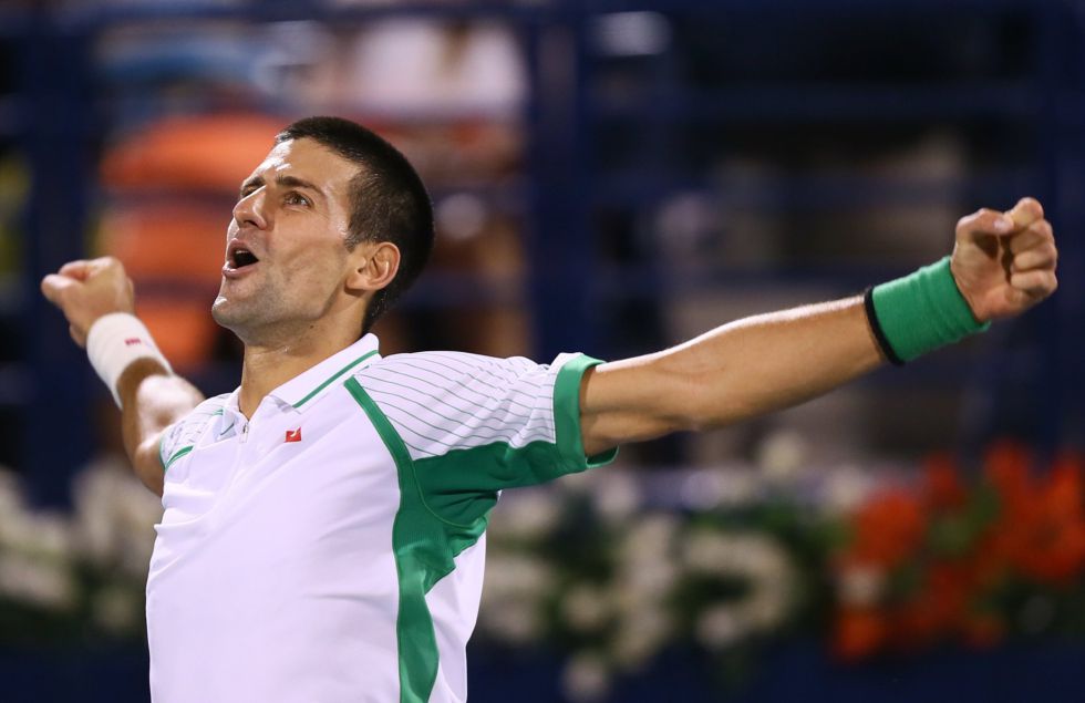 Novak Djokovic gana a Tomas Berdych y reconquista Dubai