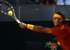 Verdasco espabila, Nadal arrasa y falta un punto