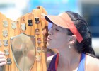 Garbiñe Muguruza llama a la puerta con su primer título