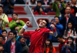 Djokovic derrota a Murray y logra el pase a la final de Pekín