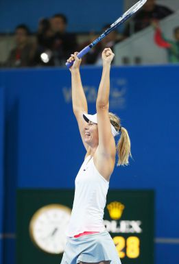 Sharapova asciende al segundo puesto tras ganar en Pekín
