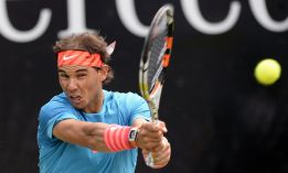 Rafa Nadal debuta en hierba con victoria sobre Baghdatis