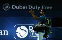 Djokovic, con problemas de visión, se retira ante Feliciano