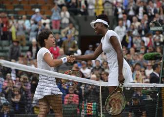Venus overcomes early scare to see off Suárez Navarro