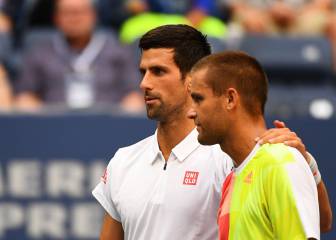 Novak Djokovic, en octavos con sólo un partido completo