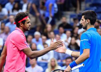 Djokovic llega a semifinales tras una nueva retirada