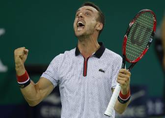 Bautista tumba al número uno Djokovic en Shanghai