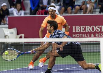 Nadal vuelve al tenis con un fácil triunfo junto a Marc López