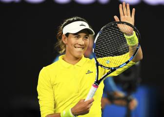 Muguruza supera con paciencia la agresividad de Crawford