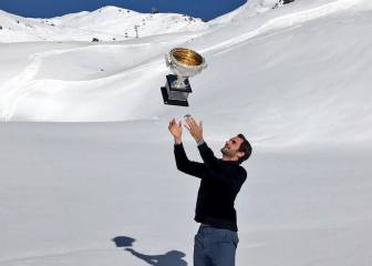 ¿Dónde llevó Roger Federer su trofeo de Australia?