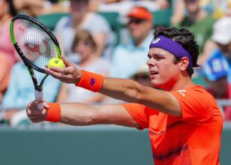 Raonic se retira por lesión y se despeja el camino de Nadal