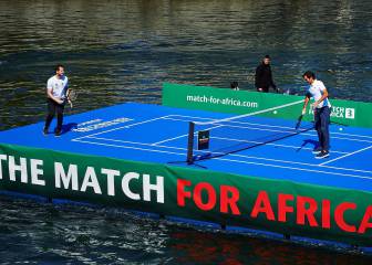 Federer y Murray 'se entrenan' flotando en el río de Zúrich