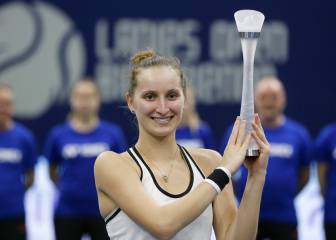 Vondrousova, de 17 años, se hace con su primer título WTA