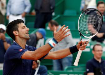 Djokovic sufre mucho para pasar y Mannarino echa a Tsonga