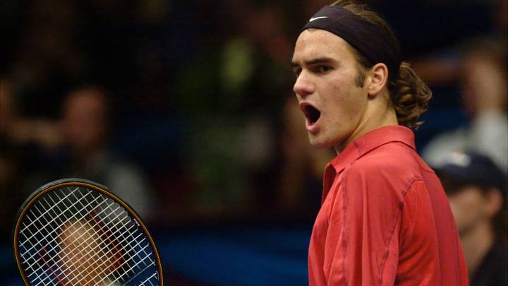 Roger Federer reacciona durante un partido ante Richard Krajicek en el torneo de Viena del 2.000.