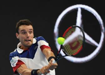 Bautista bate a Zhang en Pekín; Ramos cae con Vesely en Tokio