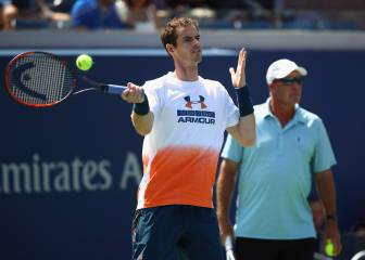 Murray reaparece ante Federer tras cuatro meses de lesión