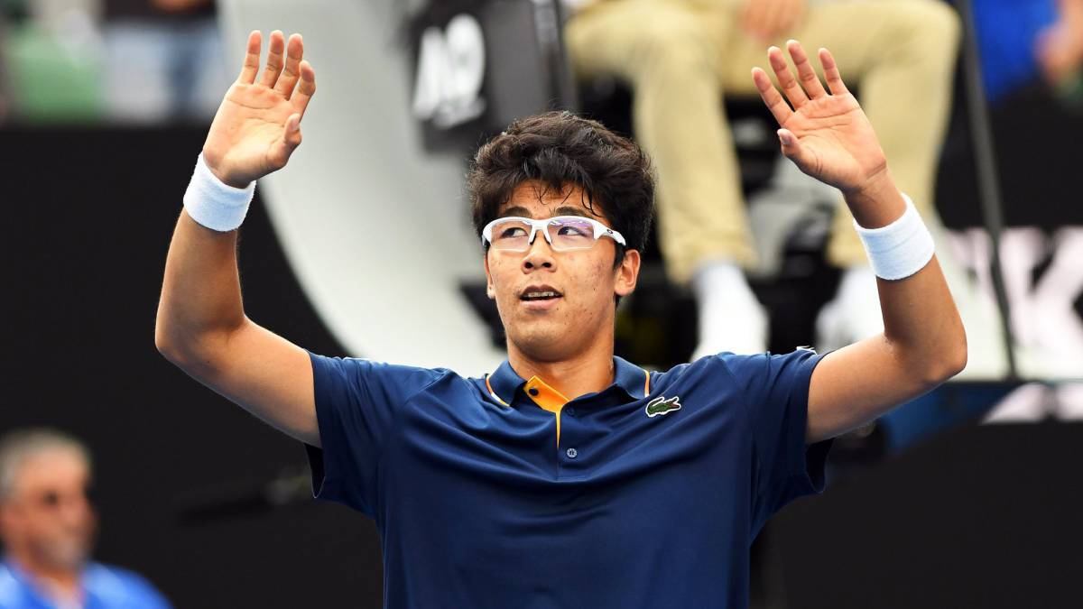 Hyeon Chung.