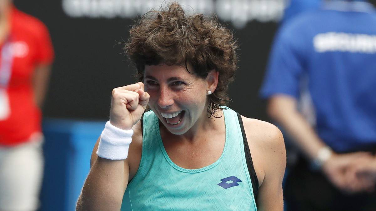 Carla Suárez celebra su victoria contra Anett Kontaveit.