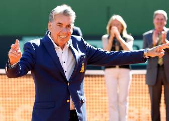 Manolo Santana, hospitalizado por la operación de una hernia