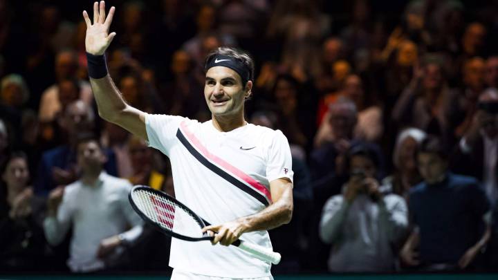 Roger Federer celebra su victoria ante Andreas Seppi en las semifinales del ABN AMRO World Tennis Tournament de Rotterdam.