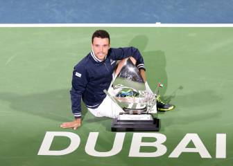 Roberto Bautista alza en Dubai su título de más caché
