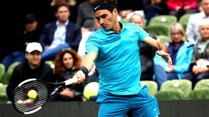 Federer regresa con una sufrida victoria ante Mischa Zverev