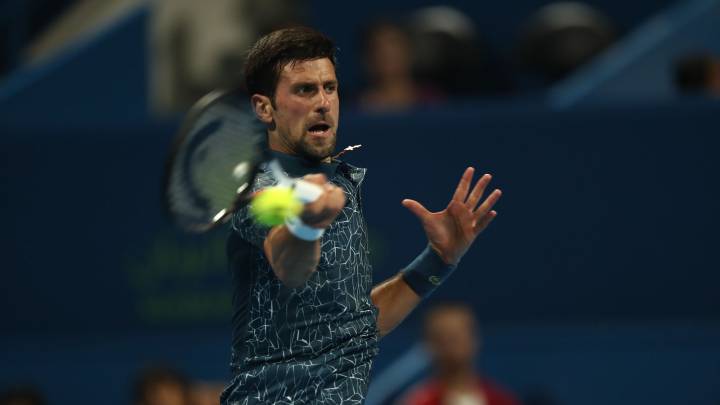 Novak Djokovic debuta en Doha arrasando a Dzumhur