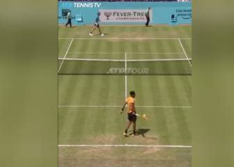 ¿El heredero de Federer? Auger-Aliassime ya hace los mismos trucos con solo 19 años