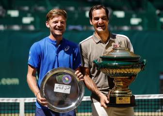 Federer, de diez en Halle