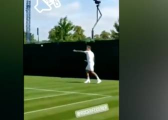 Federer imitando la derecha y el grito de Nadal: el 'scoop' de un videoaficionado