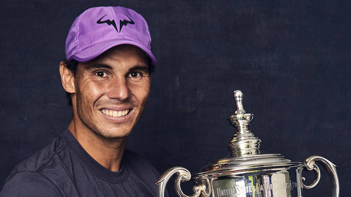 Телефон рафа. Rafael Nadal Parera фото с телефоном