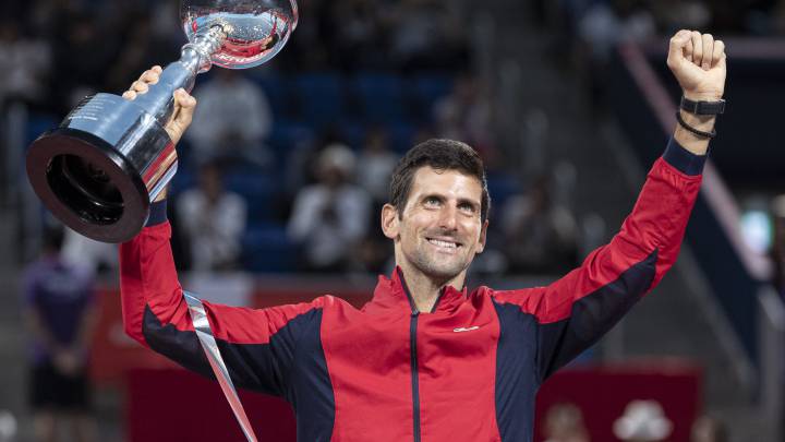 Djokovic distancia a Nadal y Osaka regresa al top-3