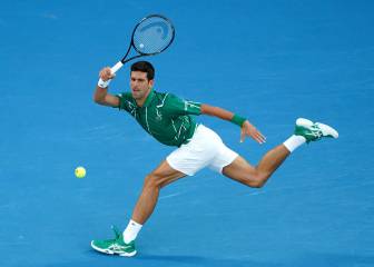 Djokovic vence a un Federer lesionado y jugará su 8ª final