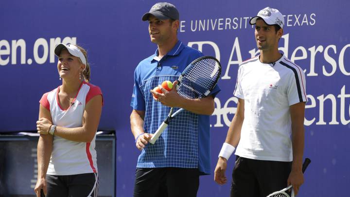 Melanie Oudin, Andy Roddick y Novak Djokovic, en una imagen de archivo