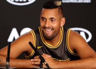 Tsitsipas trolea a Kyrgios por su cumpleaños y el australiano estalla: 