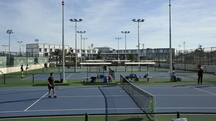 Imagen de las pistas de tenis de la Rafa Nadal Academy.