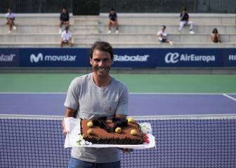 Rafa Nadal cumple 34 años lejos de Roland Garros