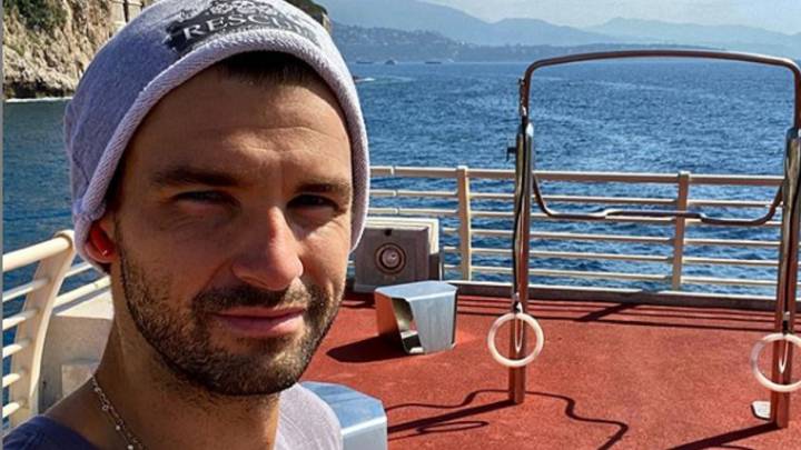 El tenista Grigor Dimitrov posa en Mónaco, ciudad en la que reside, tras superar el coronavirus.