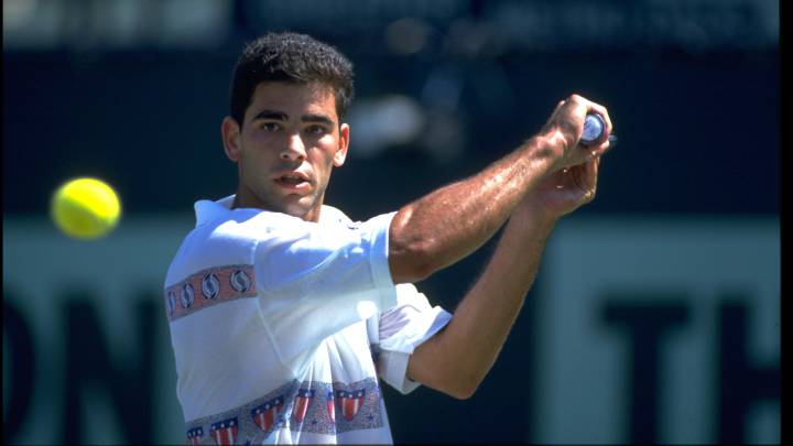 Pete Sampras devuelve una bola durante el torneo de Miami de 1994.
