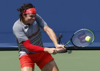 Raonic bate a Tsitsipas y vuelve a una final dos años después