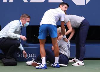 ¡Locura en el US Open! Djokovic expulsado por este pelotazo a una jueza de línea